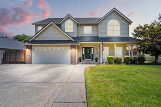 550 Carriage Lane, Jacksonville, OR 97530