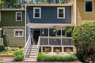 28 Willow Bridge Drive, Durham, NC 27707