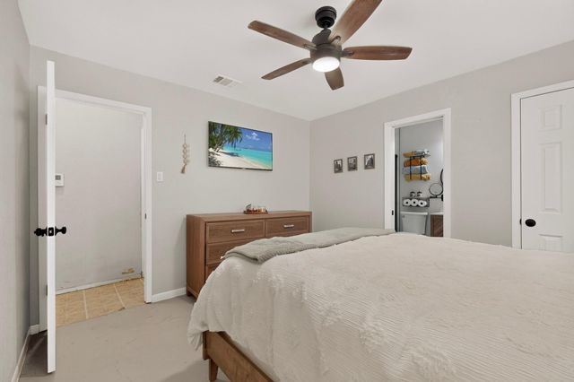 6206 WAGON BEND TRL, Austin, TX 78744