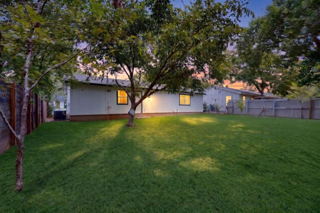 6206 WAGON BEND TRL, Austin, TX 78744