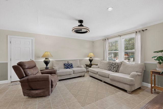 6206 WAGON BEND TRL, Austin, TX 78744