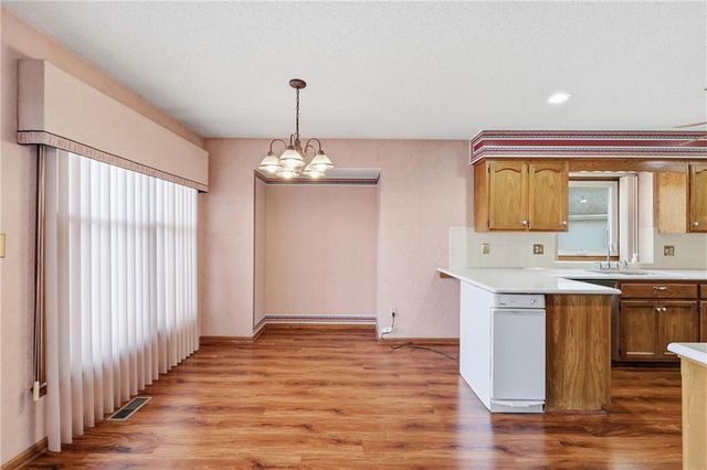 3307 NW Shannon Court, Blue Springs, MO 64015