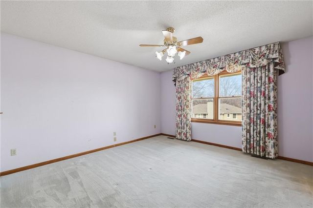 3307 NW Shannon Court, Blue Springs, MO 64015