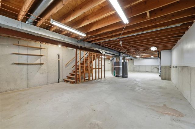 3307 NW Shannon Court, Blue Springs, MO 64015