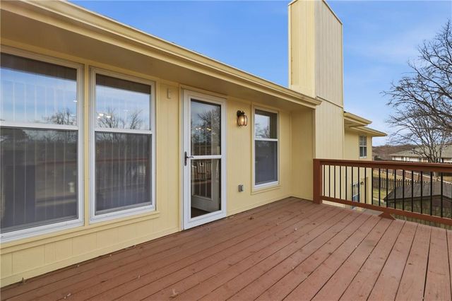 3307 NW Shannon Court, Blue Springs, MO 64015