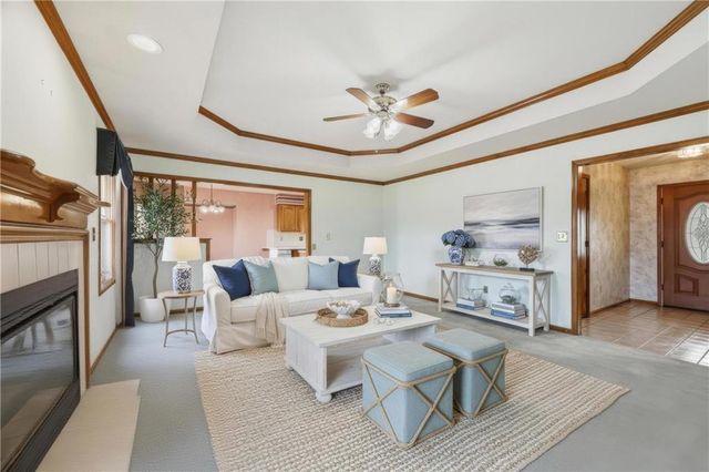 3307 NW Shannon Court, Blue Springs, MO 64015