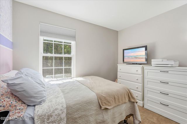 17 Hackamore Court, Tinton Falls, NJ 07753