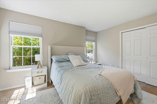 17 Hackamore Court, Tinton Falls, NJ 07753