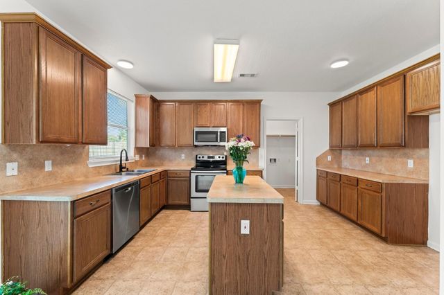 235 Doncaster Street, Conroe, TX 77303