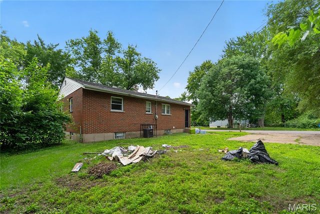 11617 Larimore Road, St Louis, MO 63138