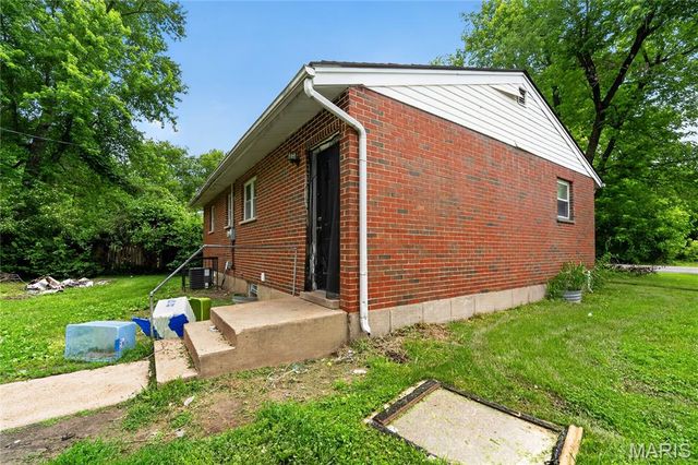 11617 Larimore Road, St Louis, MO 63138
