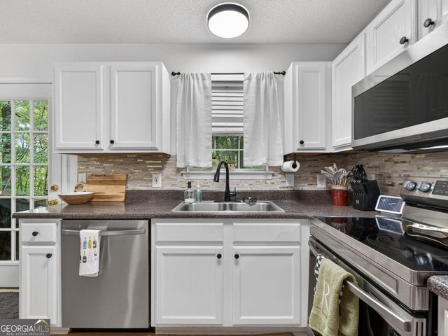 100 Whitney Lane, Griffin, GA 30223