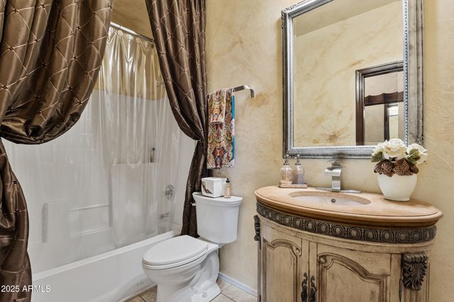 764 E IRMA Lane, Phoenix, AZ 85024