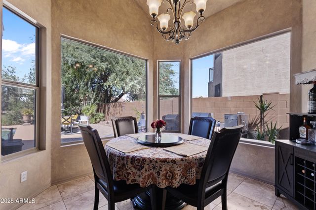 764 E IRMA Lane, Phoenix, AZ 85024