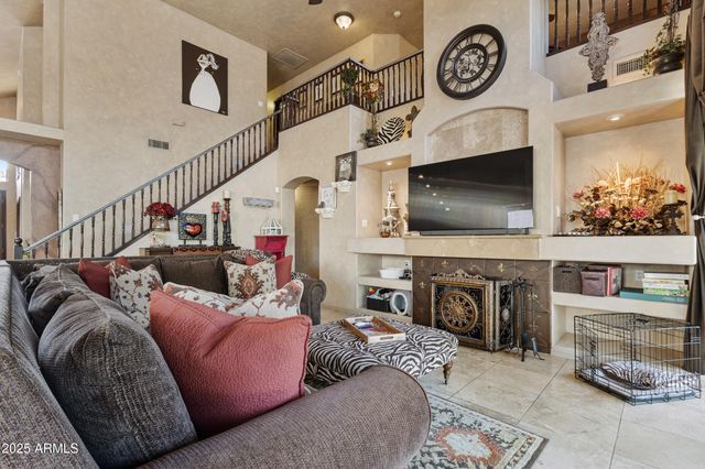 764 E IRMA Lane, Phoenix, AZ 85024