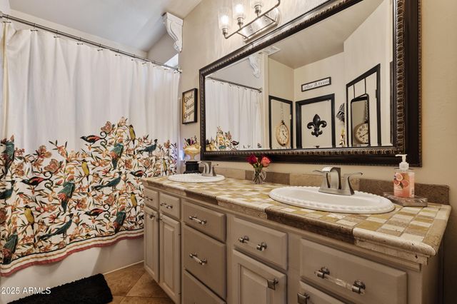 764 E IRMA Lane, Phoenix, AZ 85024