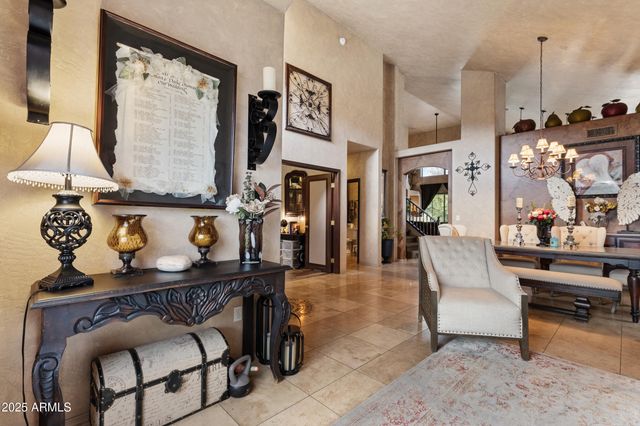 764 E IRMA Lane, Phoenix, AZ 85024