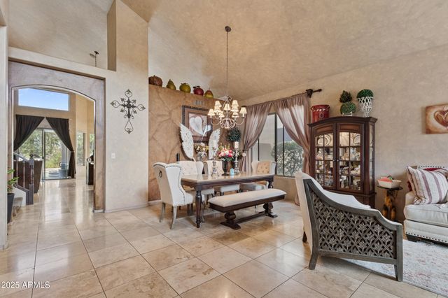 764 E IRMA Lane, Phoenix, AZ 85024