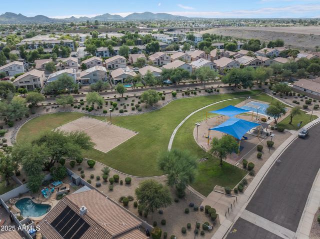 764 E IRMA Lane, Phoenix, AZ 85024