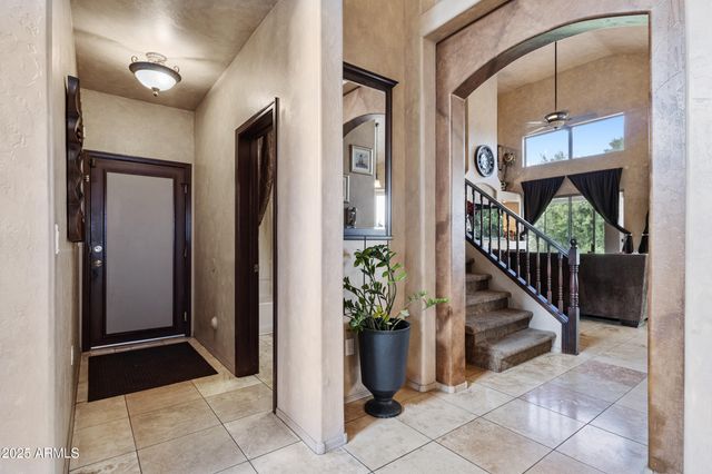 764 E IRMA Lane, Phoenix, AZ 85024