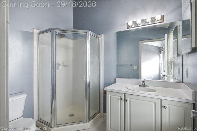 127 N Georgetown Square, Royal Oak, MI 48067