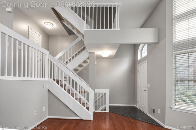 127 N Georgetown Square, Royal Oak, MI 48067