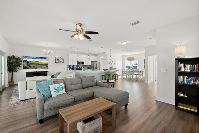 5124 Osceola Ave, St Augustine, FL 32080