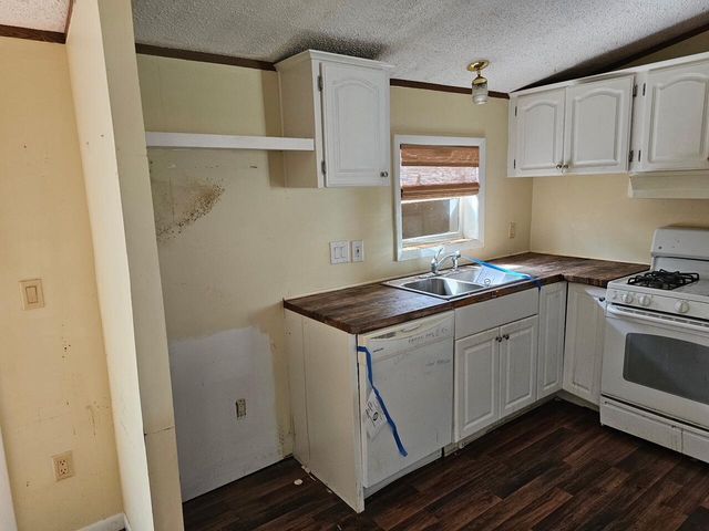 54565 Adams Avenue, Silver Creek Twp, MI 49111