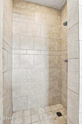 4233 HAMPSHIRE Lane, El Paso, TX 79902