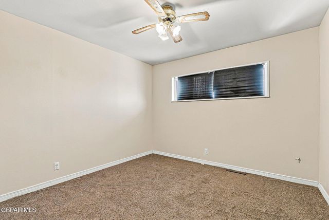 4233 HAMPSHIRE Lane, El Paso, TX 79902