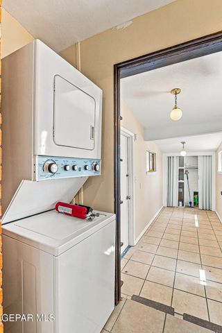 4233 HAMPSHIRE Lane, El Paso, TX 79902