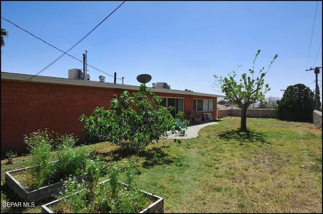 4233 HAMPSHIRE Lane, El Paso, TX 79902