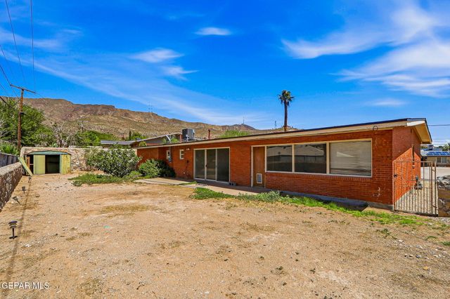 4233 HAMPSHIRE Lane, El Paso, TX 79902