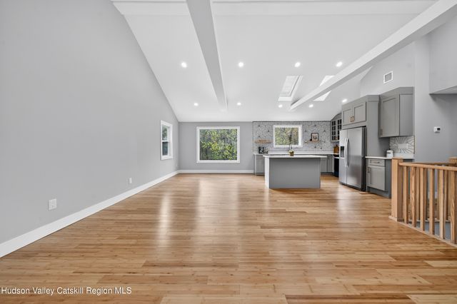 192 Vineyard Avenue, Highland, NY 12528