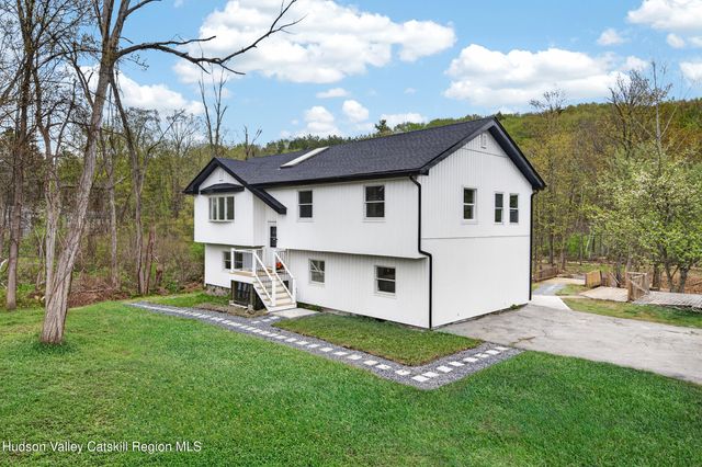 192 Vineyard Avenue, Highland, NY 12528