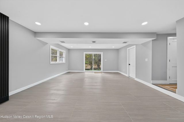 192 Vineyard Avenue, Highland, NY 12528