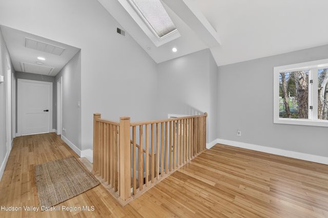 192 Vineyard Avenue, Highland, NY 12528