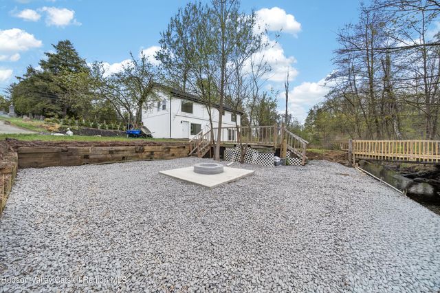 192 Vineyard Avenue, Highland, NY 12528