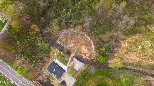 192 Vineyard Avenue, Highland, NY 12528