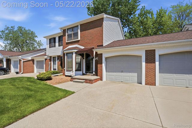 28091 Maple Forest Boulevard W, Harrison Charter Township, MI 48045