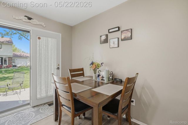 28091 Maple Forest Boulevard W, Harrison Charter Township, MI 48045