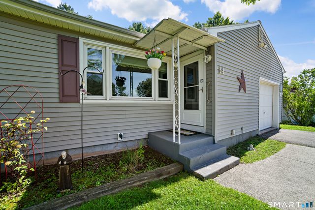 14 Alexander Drive, Cromwell, CT 06416