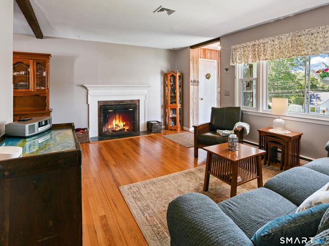 14 Alexander Drive, Cromwell, CT 06416