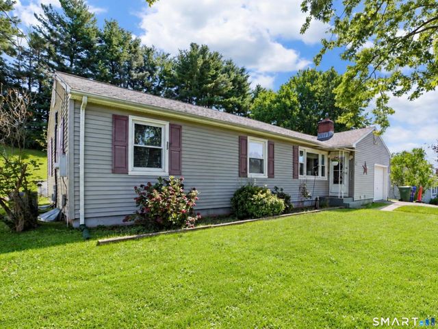 14 Alexander Drive, Cromwell, CT 06416