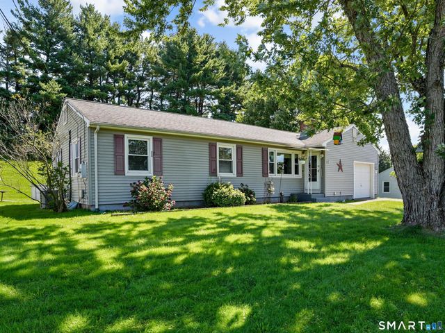 14 Alexander Drive, Cromwell, CT 06416