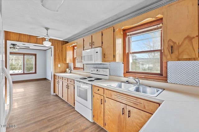 592 Emmett Road, Bristol, TN 37620