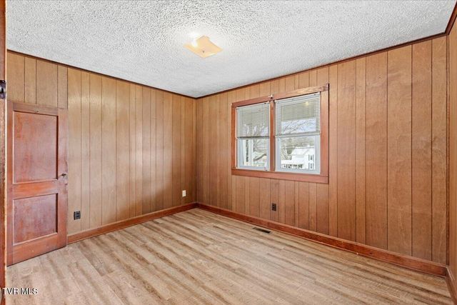 592 Emmett Road, Bristol, TN 37620