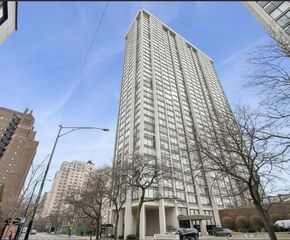 5455 N Sheridan Road 908, Chicago, IL 60640