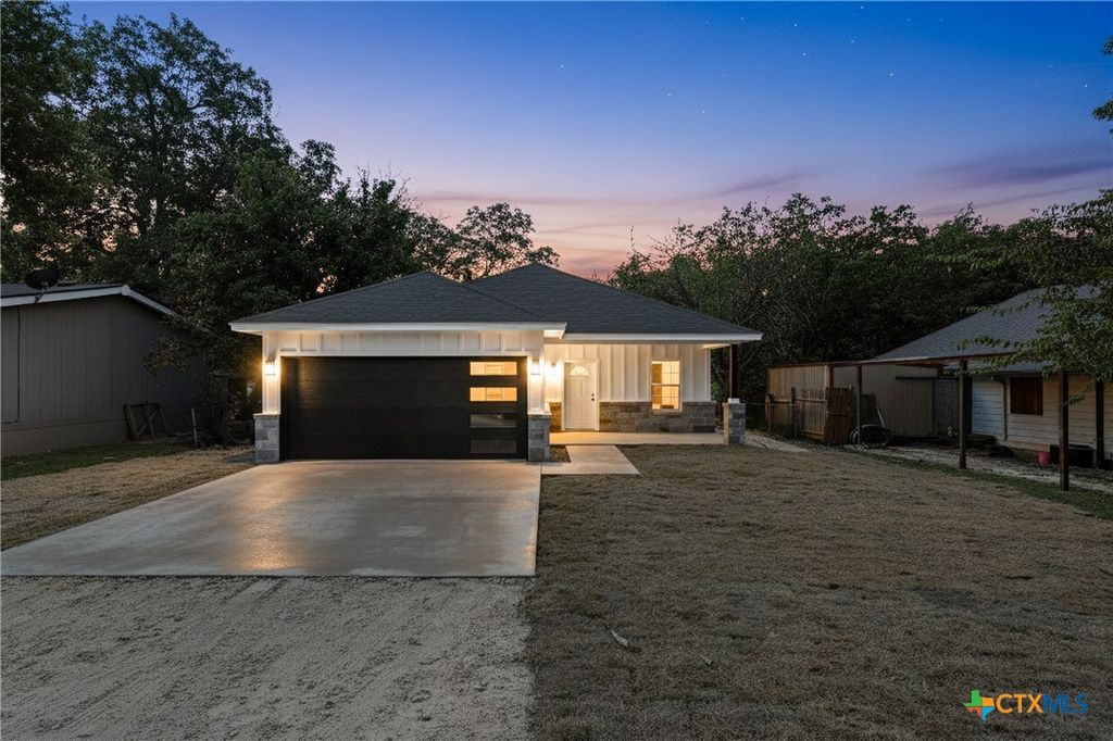 506 2nd Street, Moody, TX 76557