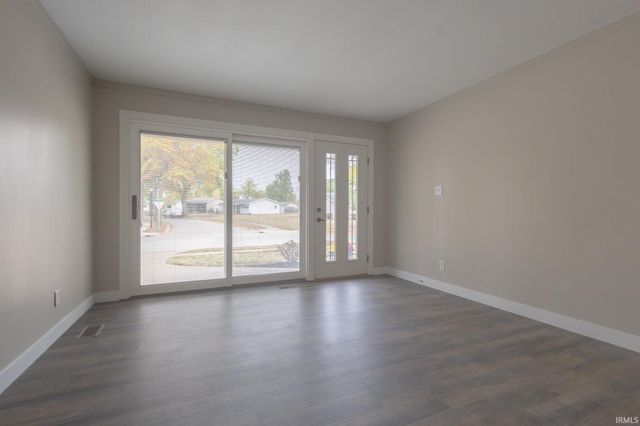 1130 Larch Lane, Fort Wayne, IN 46825